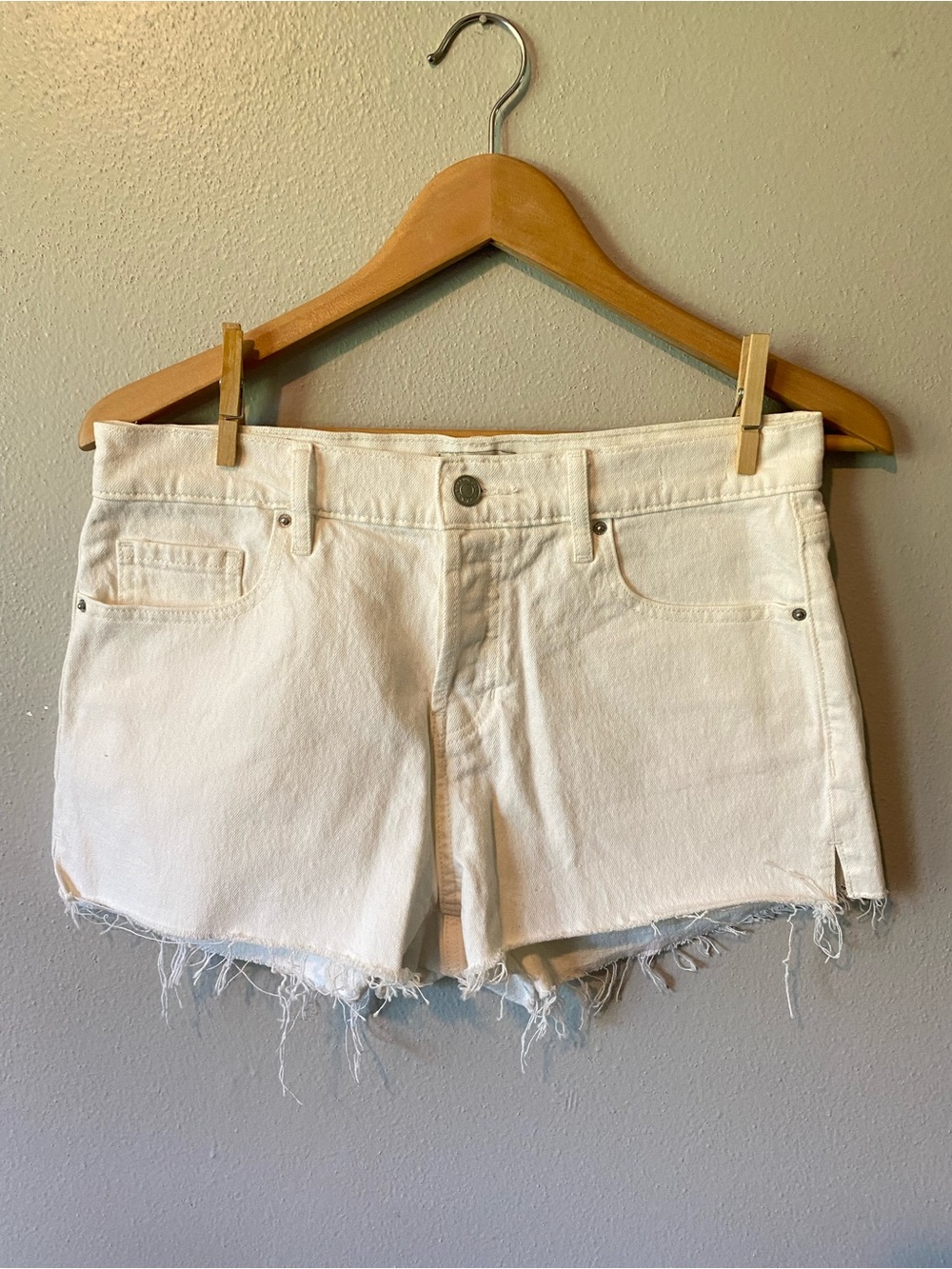Pacsun Eco Stretch white ‘70s Cutoff Denim Shorts